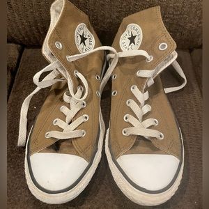 CONVERSE HIGH TOPS